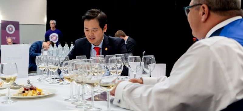 Photo for: Top Restaurant & On-Premise Wine Buyers In America To Panel The Sommeliers Choice Awards