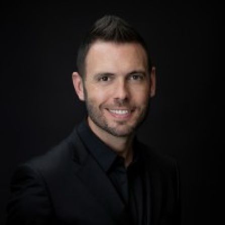 Photo for: Chris  Saraiva