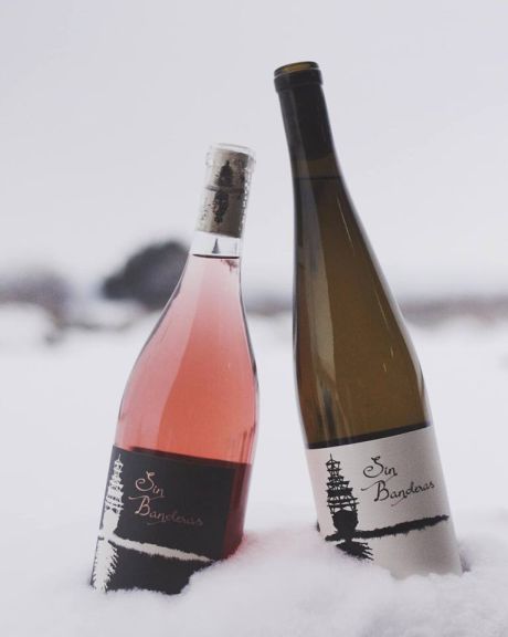 Photo for: Sin Banderas